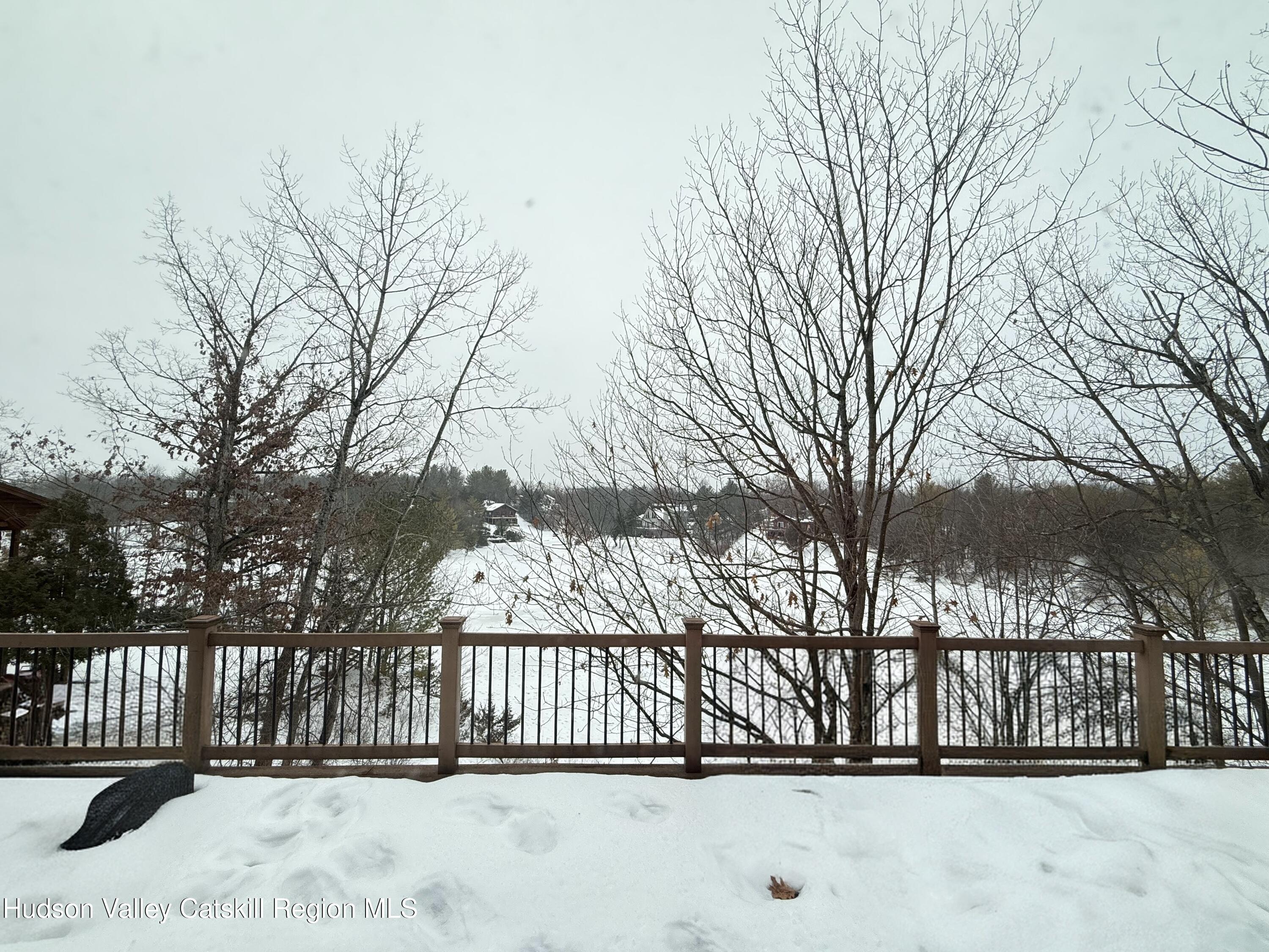 1367 Sleepy Hollow Road Athens, NY 12015 - Photo 26 of 28 a view of a wooden fence