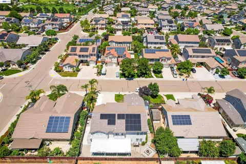 $874,000 | 321 Myrtle Lane, Oakley, CA 94561