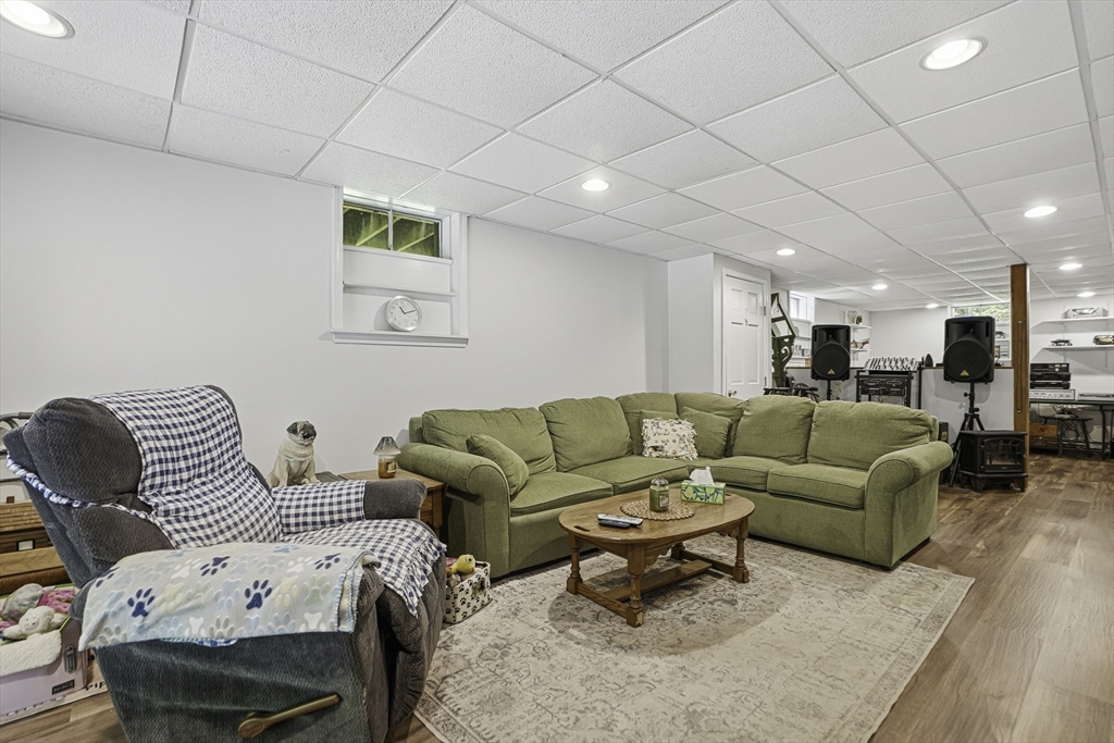 59 Woodland Road Southborough, MA 01772 - Photo 23 of 40