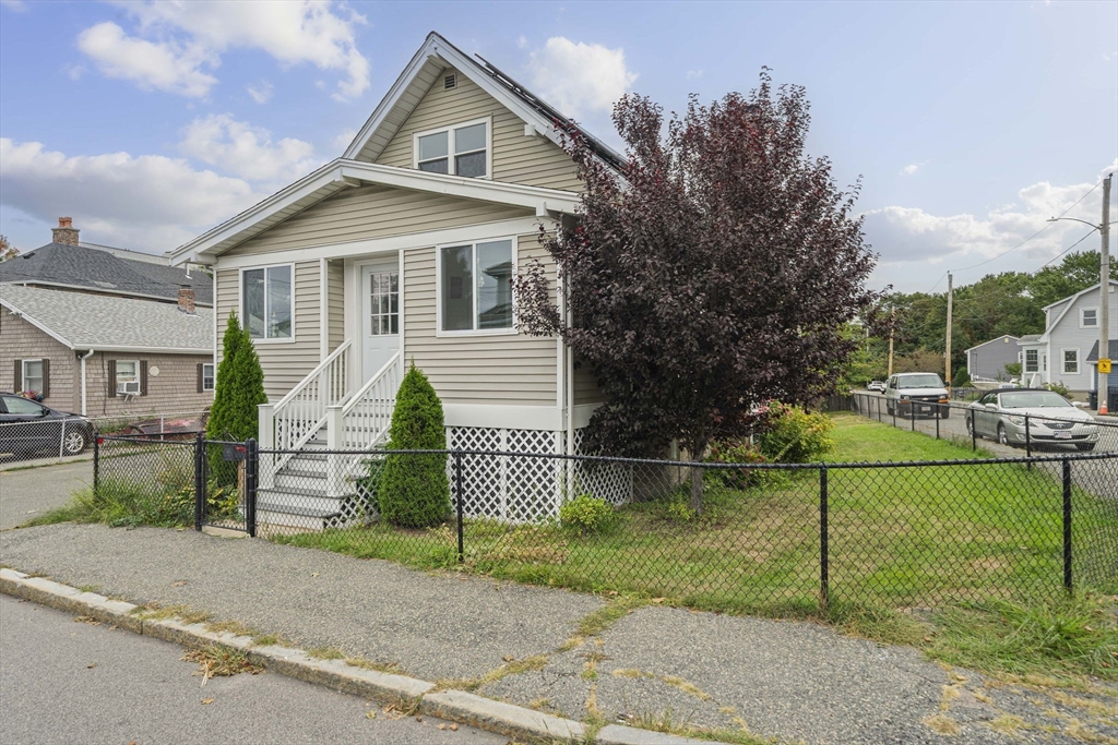 7 Manet Avenue Quincy, MA 02169 - Photo 2 of 42