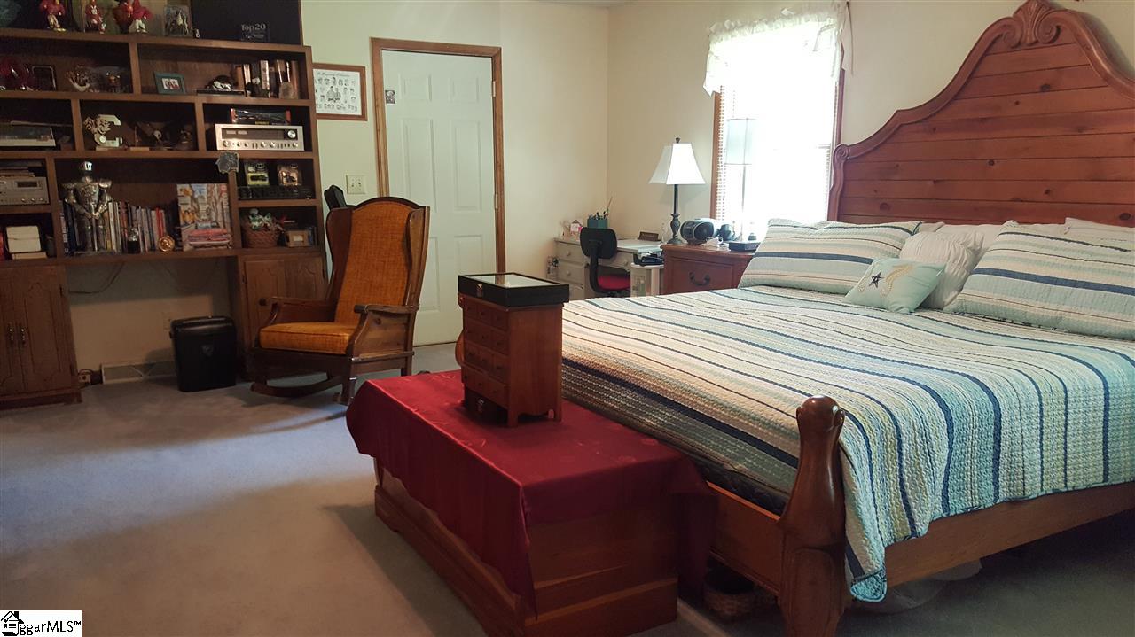 108 Ghost Creek Road Laurens, SC 29360 - Photo 8 of 15 Gallery Image 8