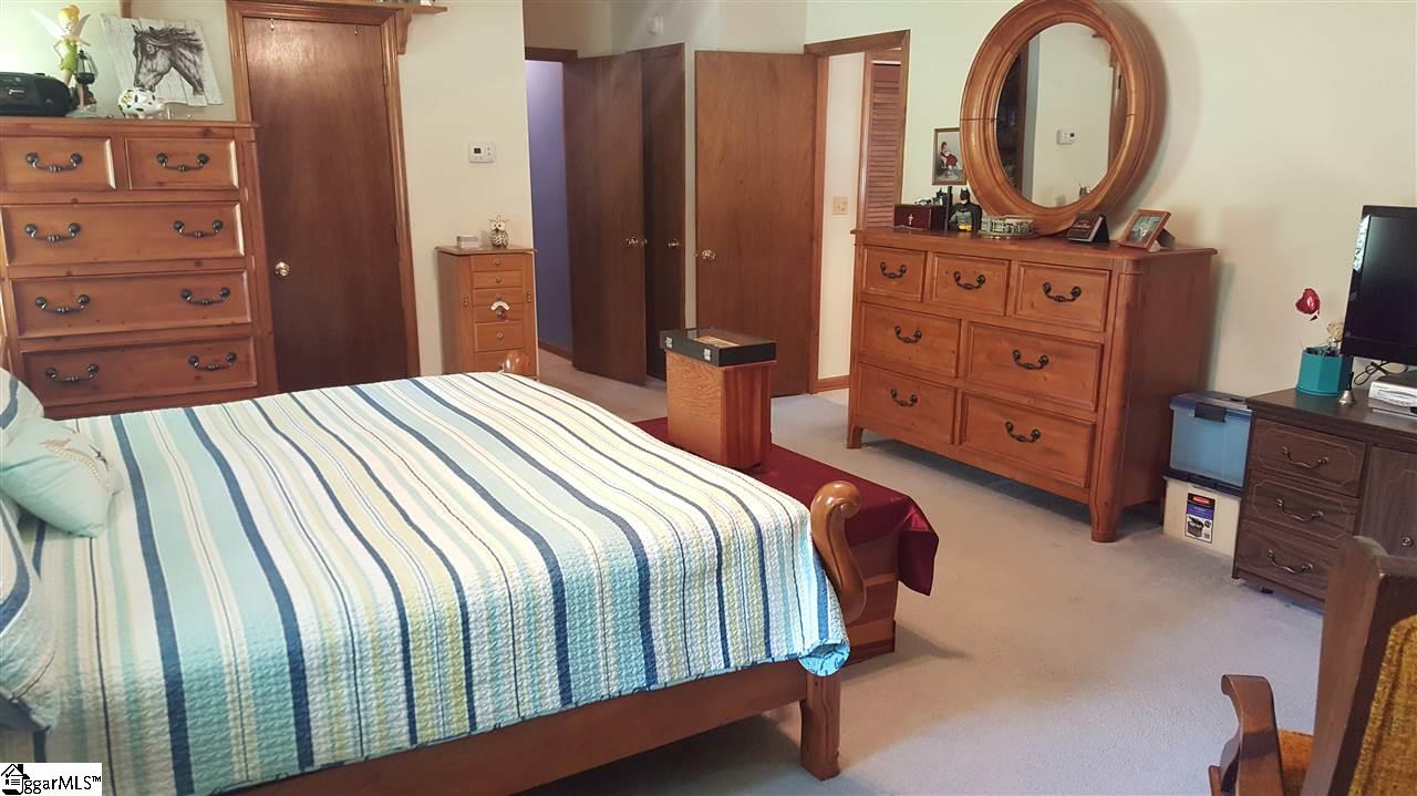 108 Ghost Creek Road Laurens, SC 29360 - Photo 10 of 15 Gallery Image 10