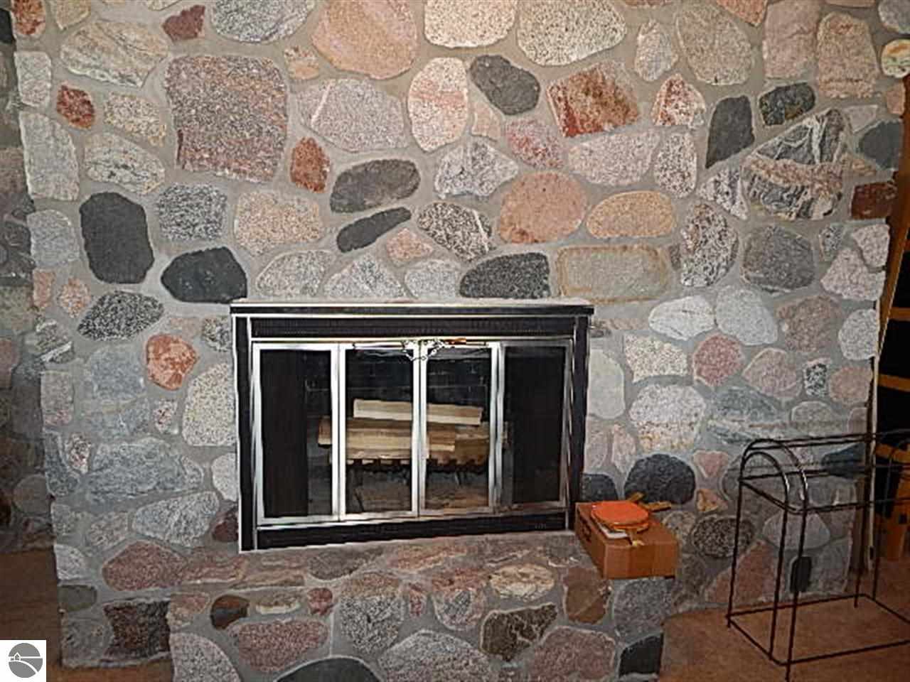 780 South Stony Point Road Suttons Bay, MI 49682 - Photo 45 of 47 1830995-44.JPG
