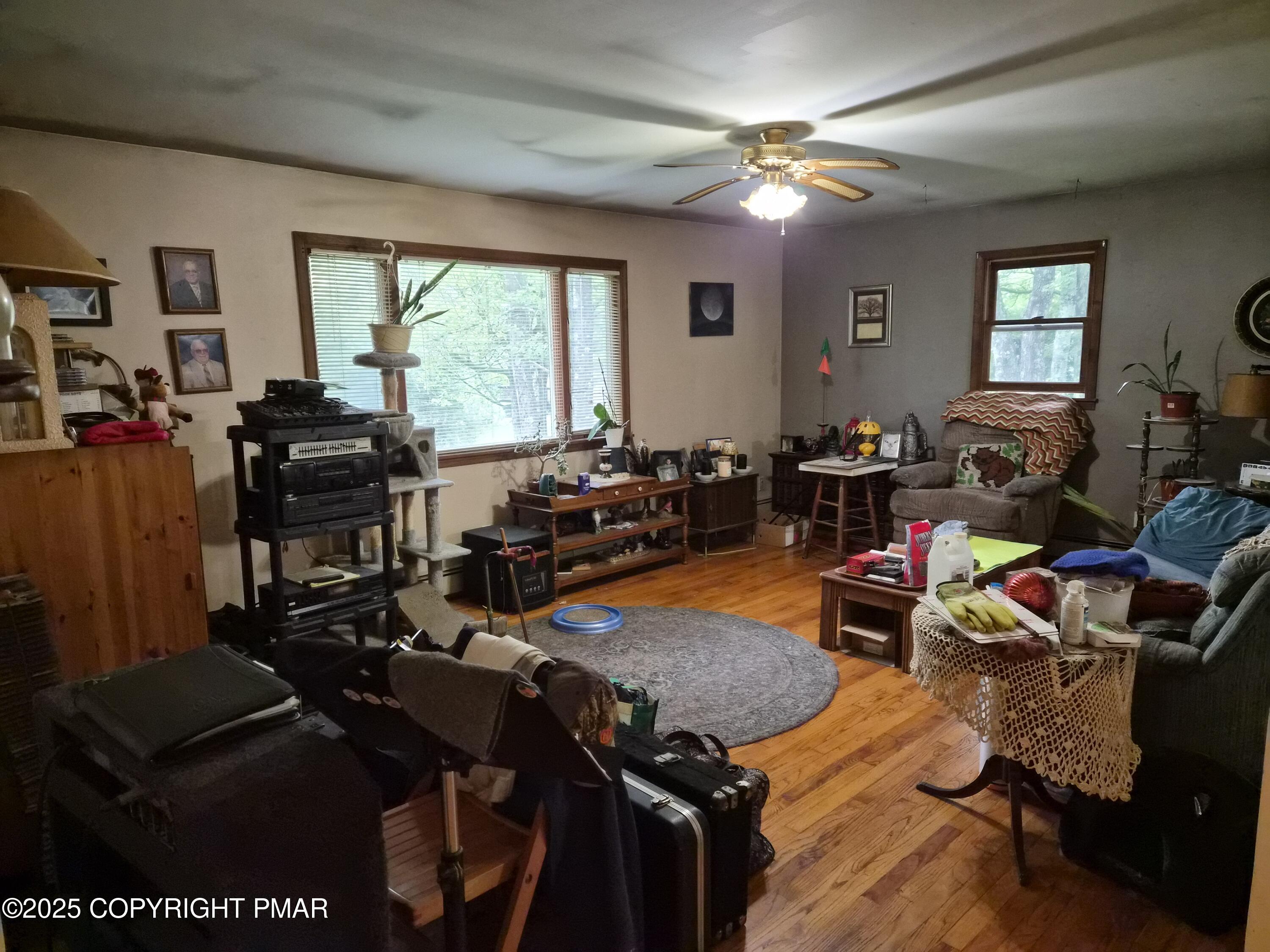 113 Olsen Road Stroudsburg, PA 18360 - Photo 6 of 22 a view of a livingroom with furniture