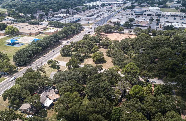 $199,500 | 1525 West Randol Mill Road, Arlington, TX 76012