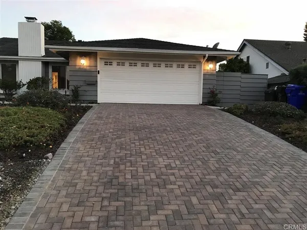 $1,100,000 | 11417 Poblado Road, San Diego, CA 92127