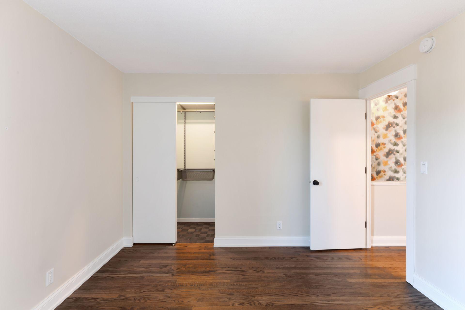 6313 Barrie Road Edina, MN 55435 - Photo 20 of 21 Gallery Image 20