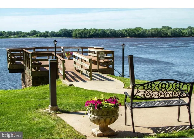 $298,500 | 5029 South Convent Lane, Unit A, Philadelphia, PA 19114