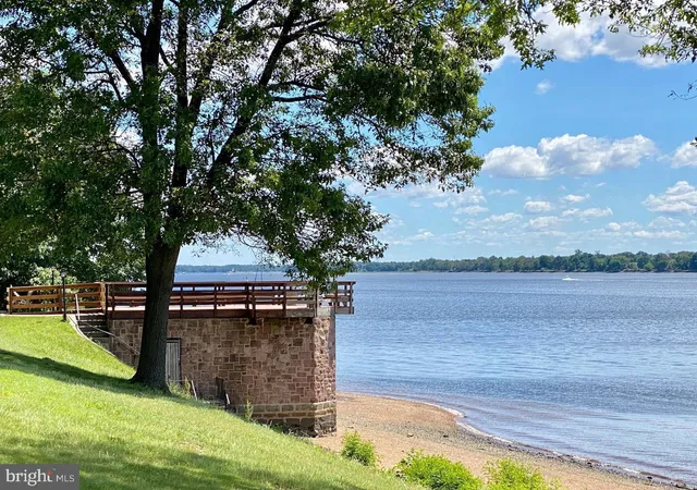 $298,500 | 5029 South Convent Lane, Unit A, Philadelphia, PA 19114