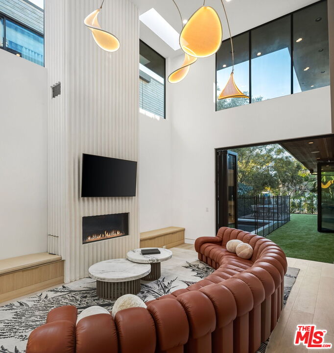 738 Palms Boulevard Venice, CA 90291 - Photo 9 of 51