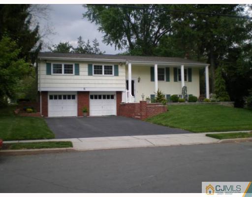 5 Kevin Road East Brunswick, NJ 08816 - Photo 1 of 6 Gallery Image 1