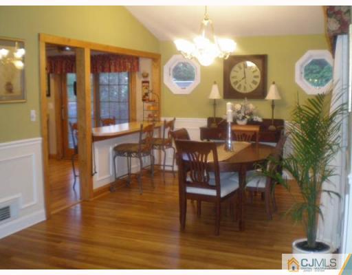 5 Kevin Road East Brunswick, NJ 08816 - Photo 2 of 6 Gallery Image 2
