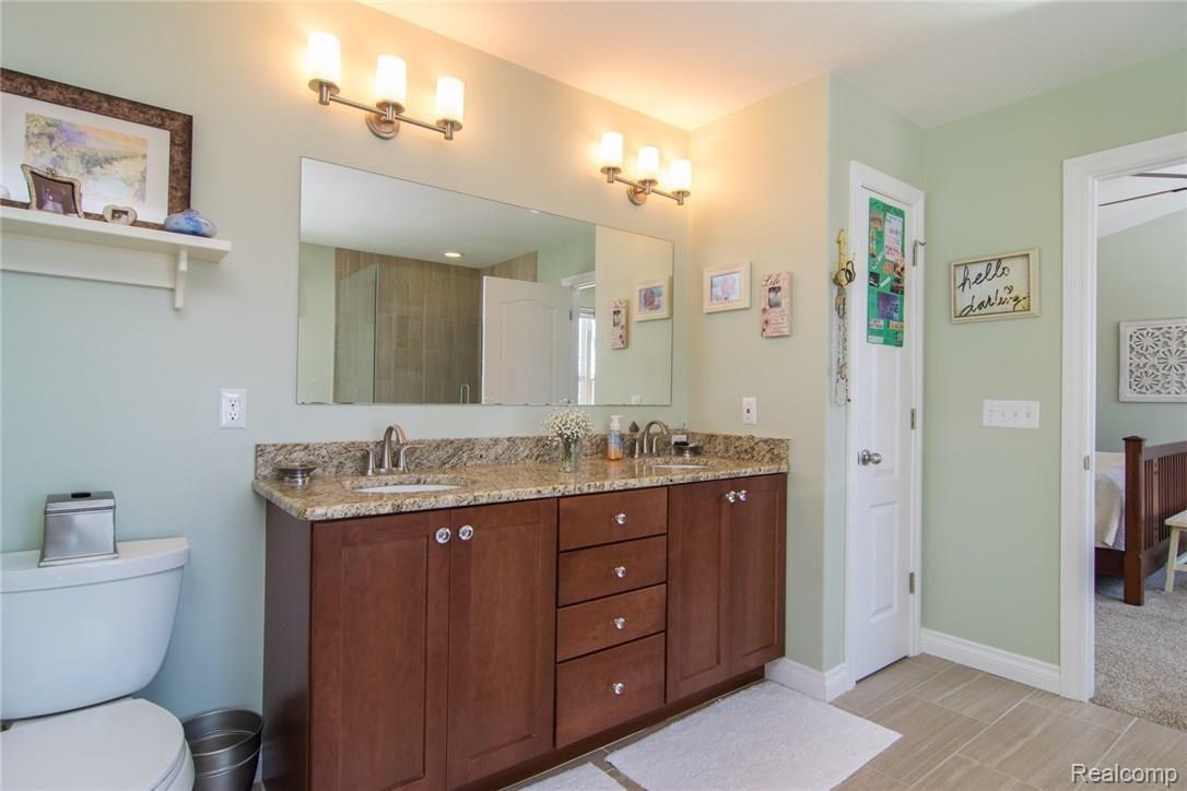 1054 Riverside Street Milford, MI 48381 - Photo 25 of 63 DSC_2080.jpg