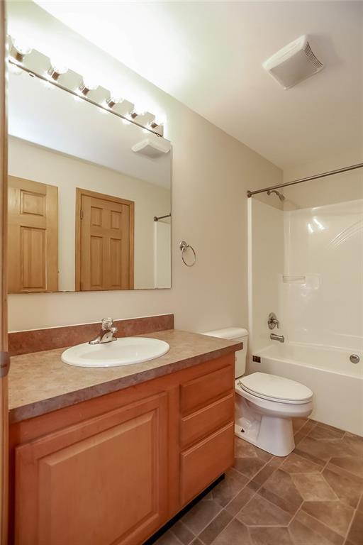 200 Jordan Road Mechanic Falls, ME 04256 - Photo 22 of 35 Second full bath