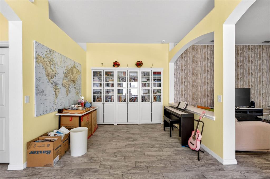 11013 Rockledge View Drive Riverview, FL 33579 - Photo 6 of 30