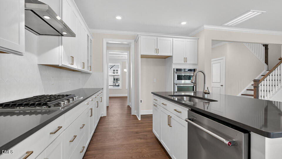 644 Bumblebee Loop Apex, NC 27539 - Photo 8 of 37
