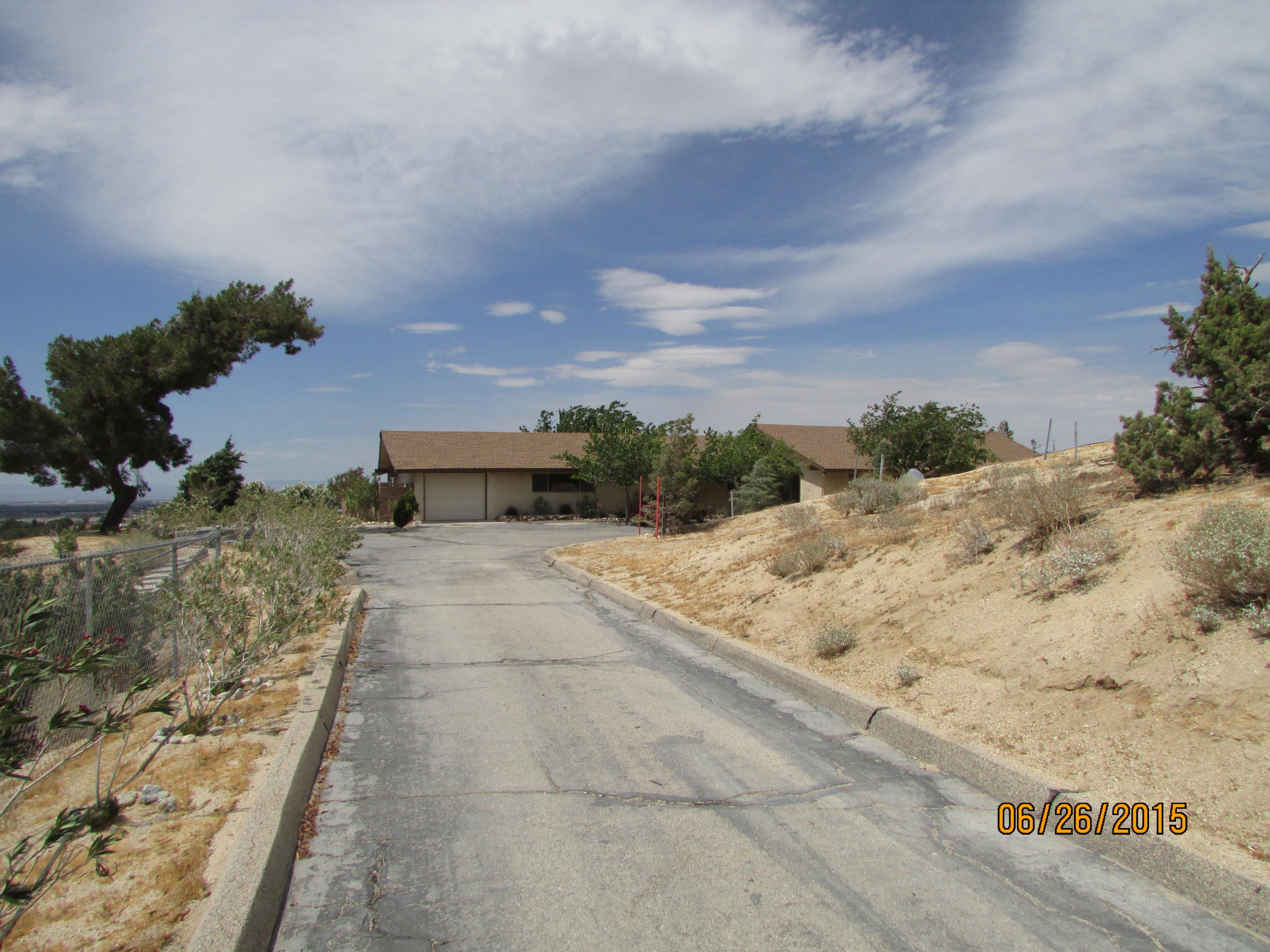 35553 Cheseboro Road Palmdale, CA 93552 - Photo 2 of 38 IMG_1843