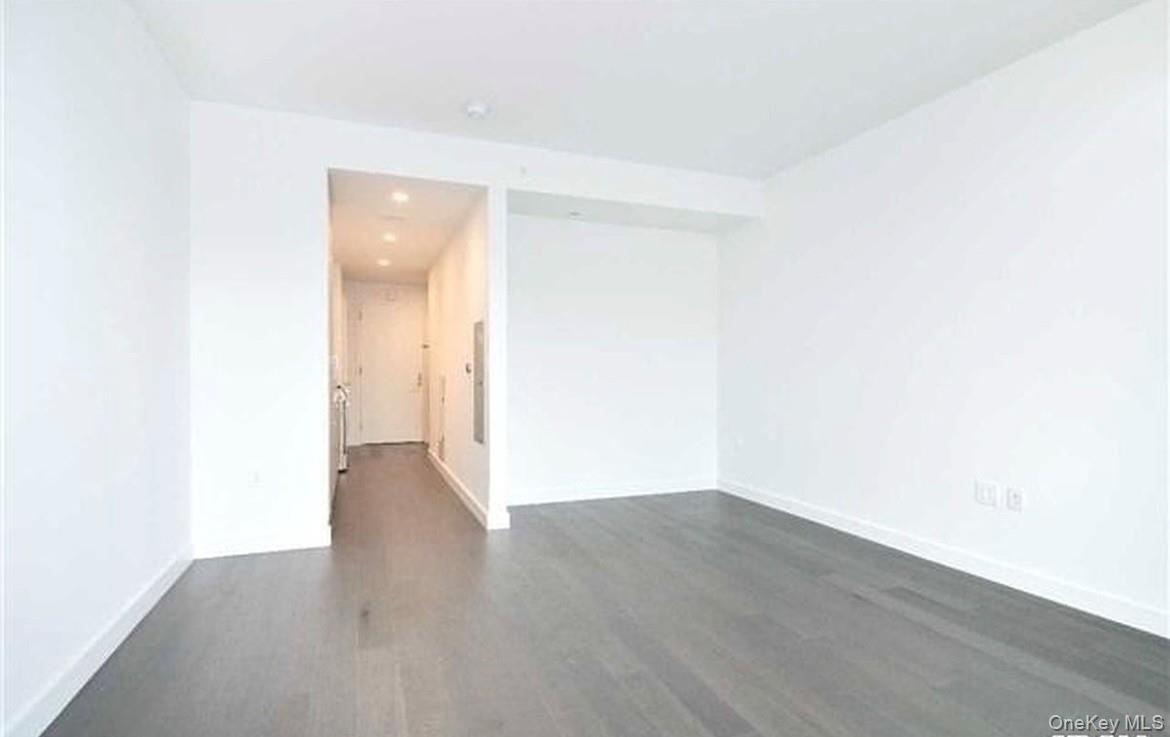 131-05 40 Road, Unit 10T Queens, NY 11354 - Photo 2 of 16