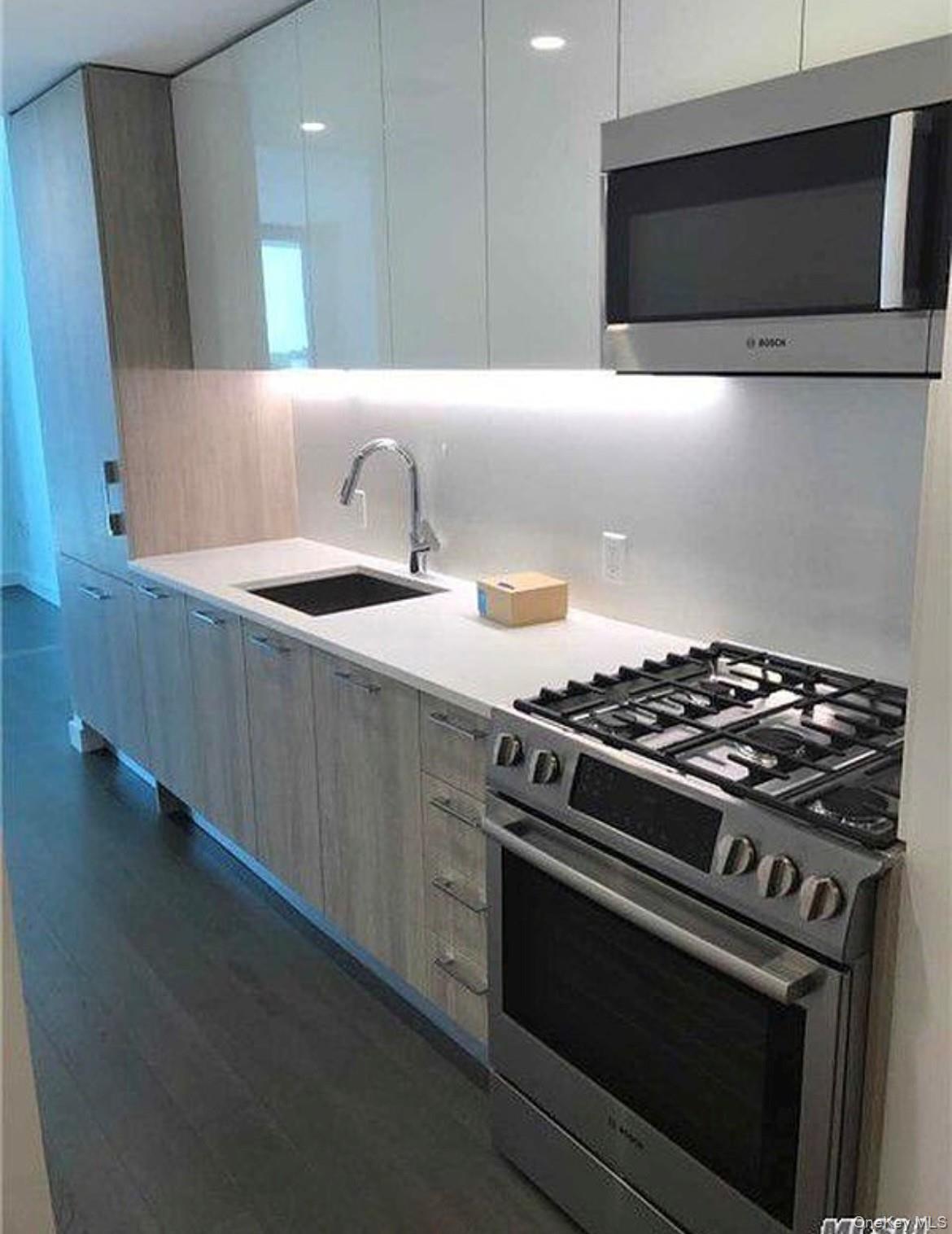 131-05 40 Road, Unit 10T Queens, NY 11354 - Photo 8 of 16