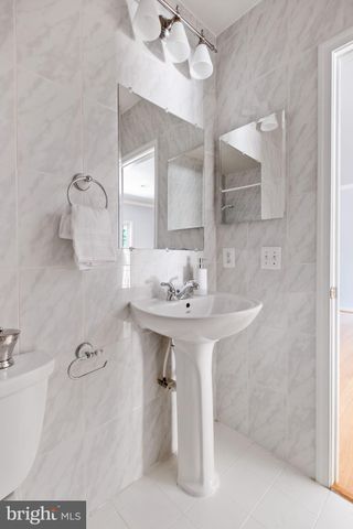 $825,000 | 5255 Jule Star Drive, Centreville, VA 20120