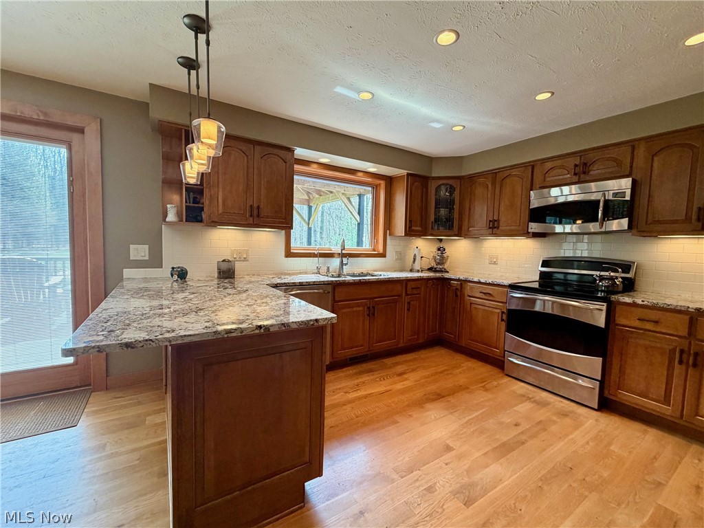 12435 Pearl Road Chardon, OH 44024 - Photo 10 of 50