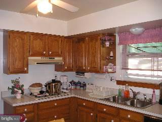 608 Winding Way Clementon, NJ 08021 - Photo 2 of 6 Gallery Image 2