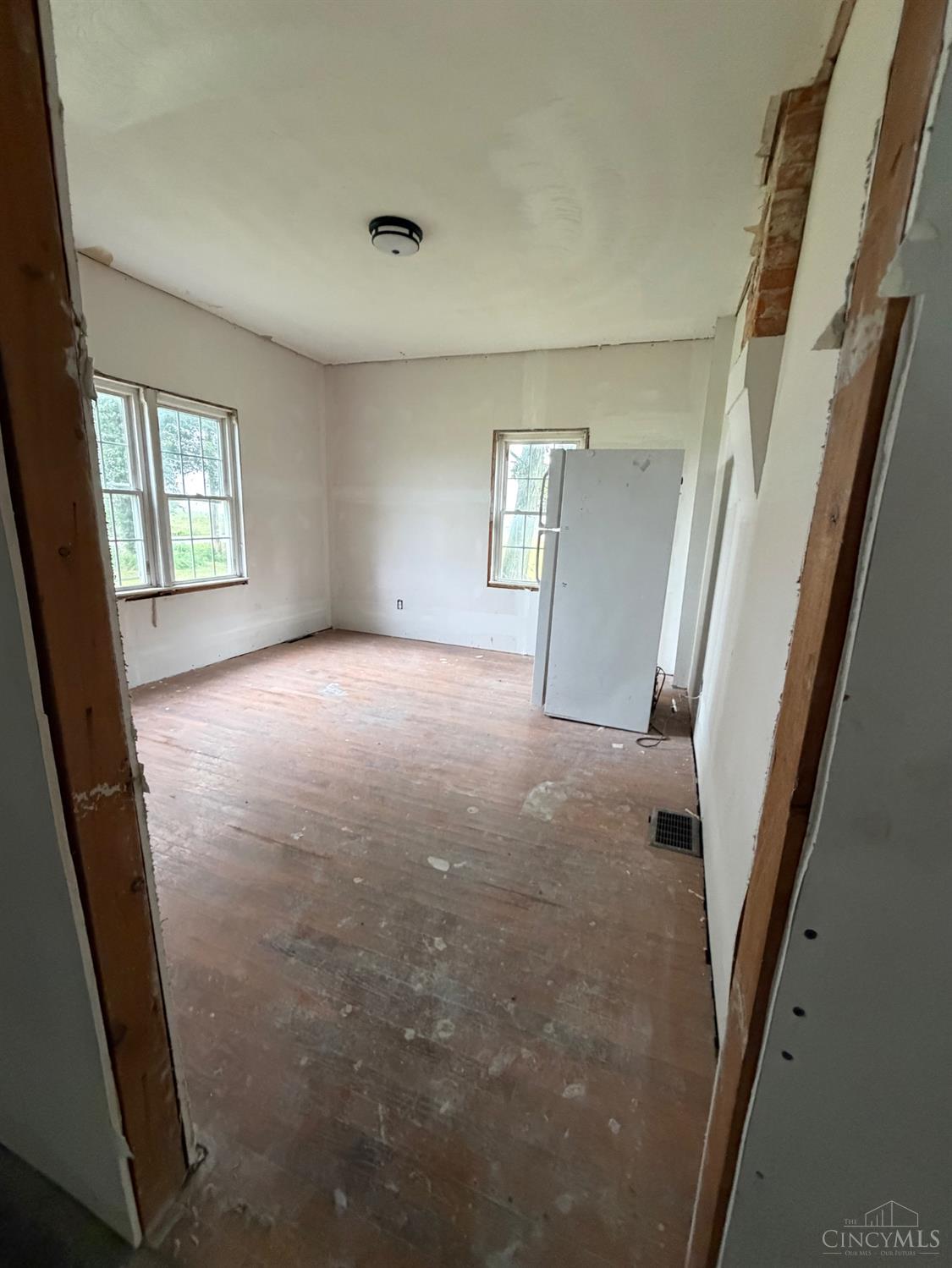 12926 Neal Road Bethel, OH 45106 - Photo 11 of 16 Gallery Image 11