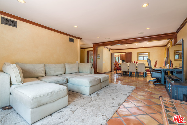 3643 Oceanhill Way Malibu, CA 90265 - Photo 15 of 25