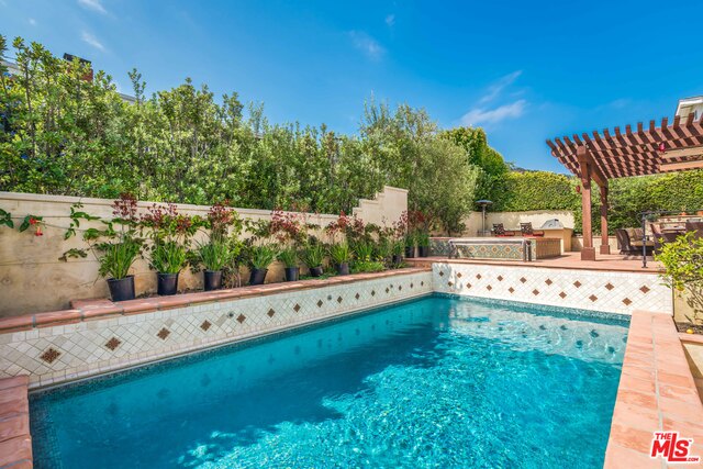 3643 Oceanhill Way Malibu, CA 90265 - Photo 5 of 25