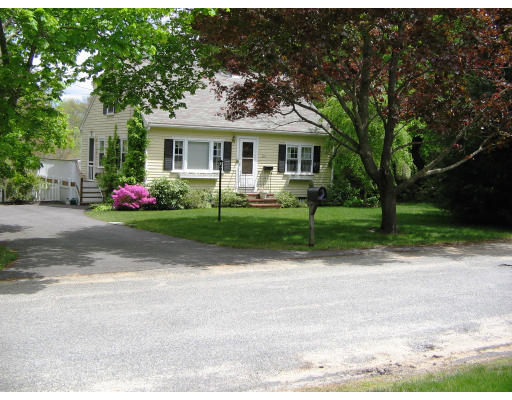203 Captain Peirce Road Scituate, MA 02066 - Photo 1 of 16 Gallery Image 1