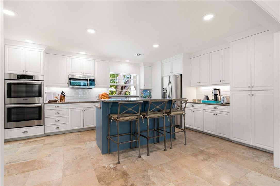 756 Cypress Road Vero Beach, FL 32963 - Photo 12 of 27 Gallery Image 12