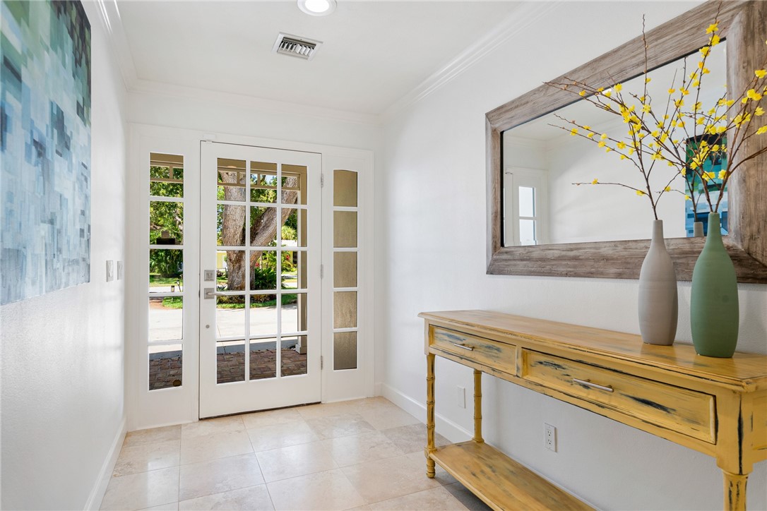756 Cypress Road Vero Beach, FL 32963 - Photo 2 of 27 Gallery Image 2