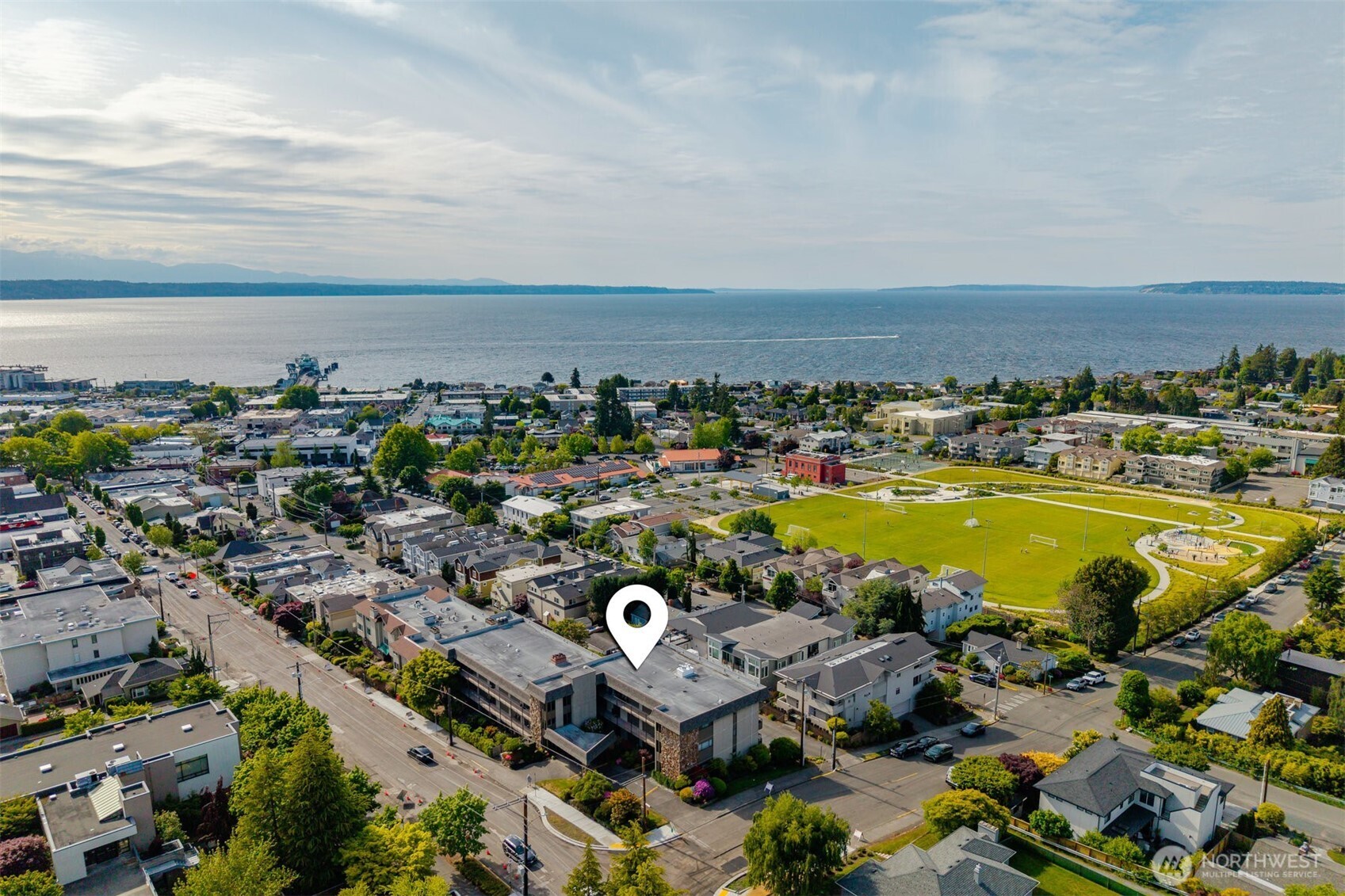 655 Main Street, Unit 305 Edmonds, WA 98020 - Photo 35 of 37