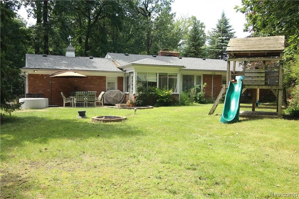 2970 Hillendale Drive Rochester Hills, MI 48309 - Photo 5 of 36