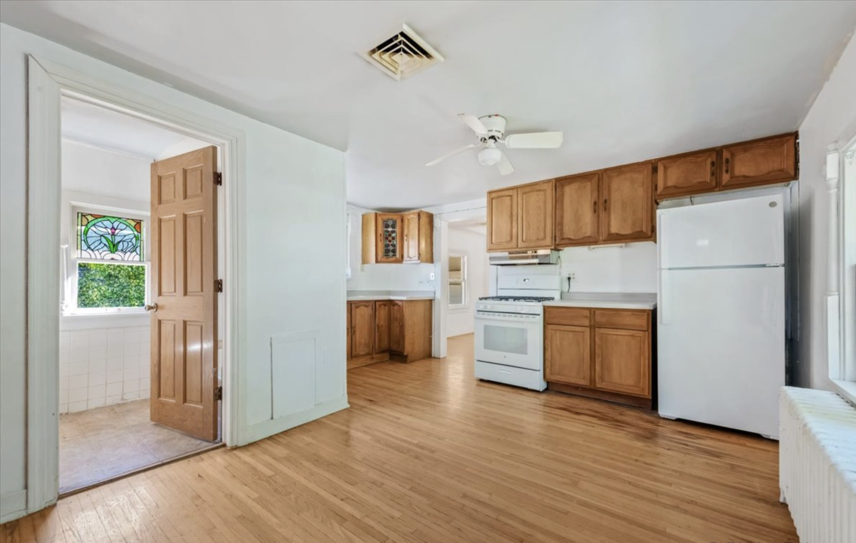 18 Madison Street, Unit 2 Algonquin, IL 60102 - Photo 9 of 17