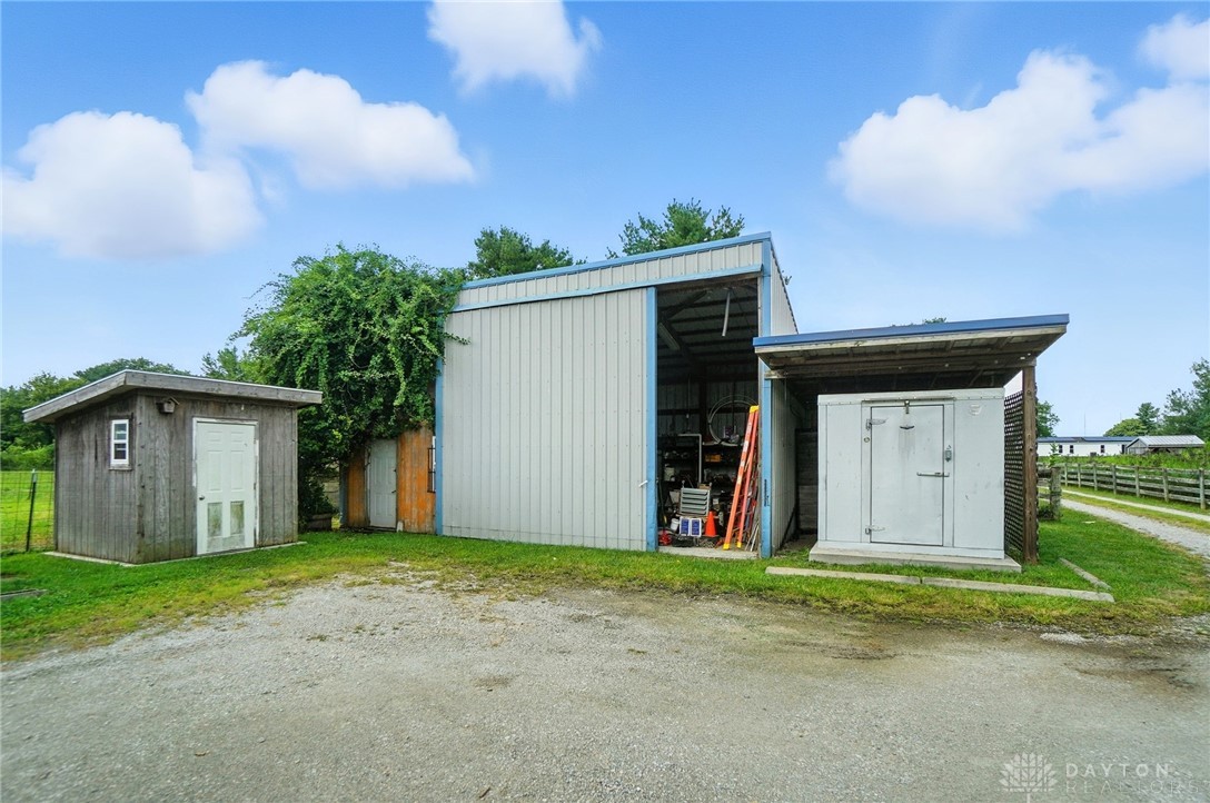 6840 Mosier Road Yellow Springs, OH 45387 - Photo 11 of 90