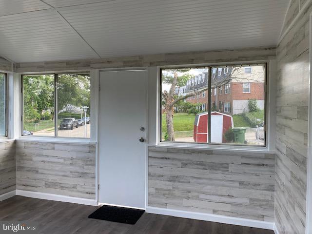 6321 Falkirk Road Baltimore, MD 21239 - Photo 11 of 34