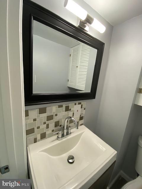 6321 Falkirk Road Baltimore, MD 21239 - Photo 15 of 34