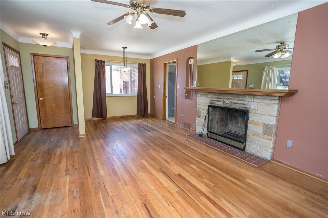 7027 Ridge Road Parma, OH 44129 - Photo 4 of 29