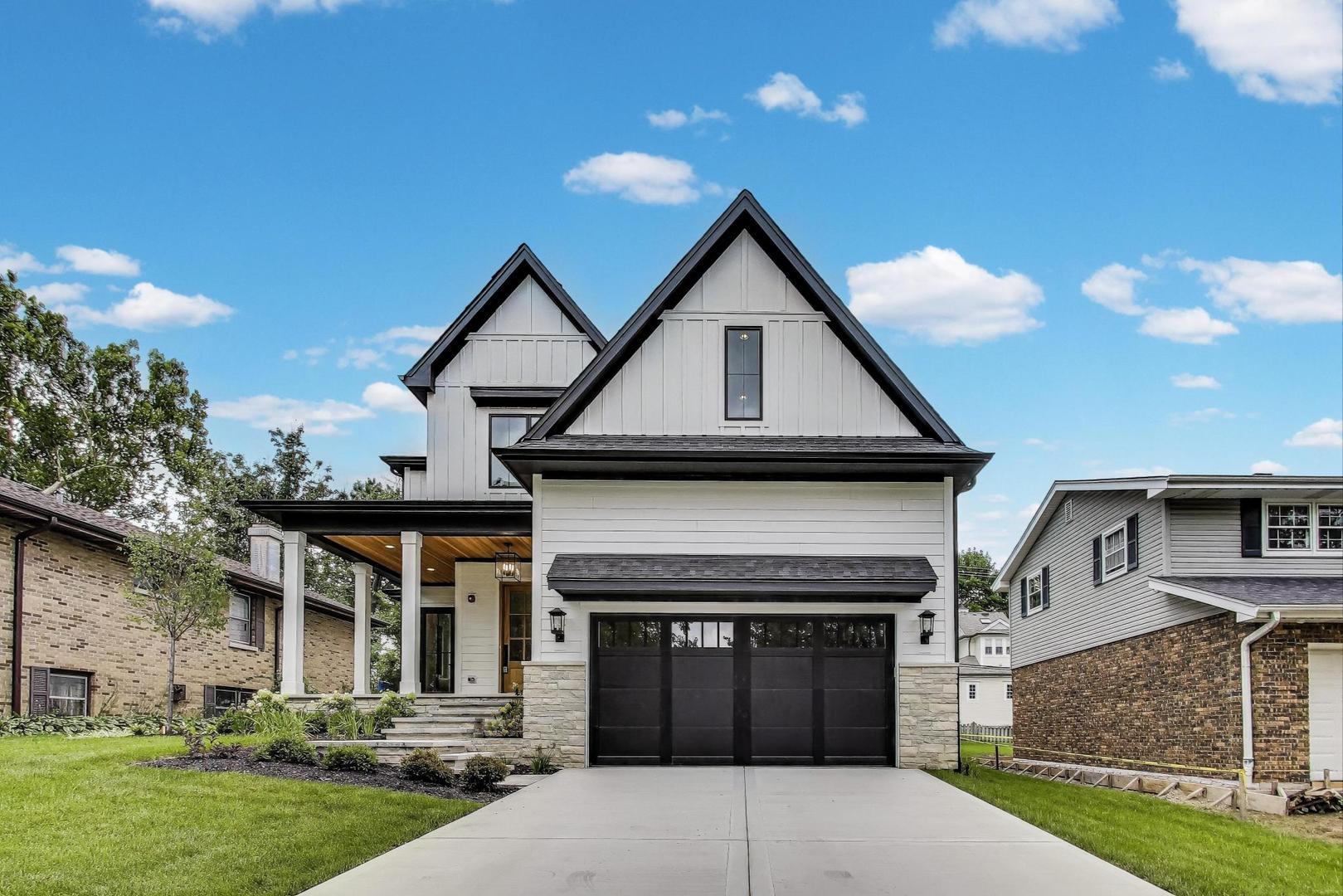 116 Oxford Avenue Clarendon Hills, IL 60514 - Photo 1 of 49