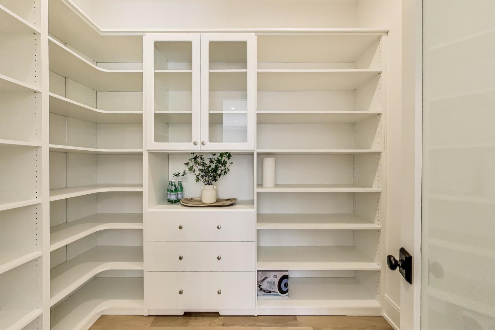 116 Oxford Avenue Clarendon Hills, IL 60514 - Photo 13 of 49