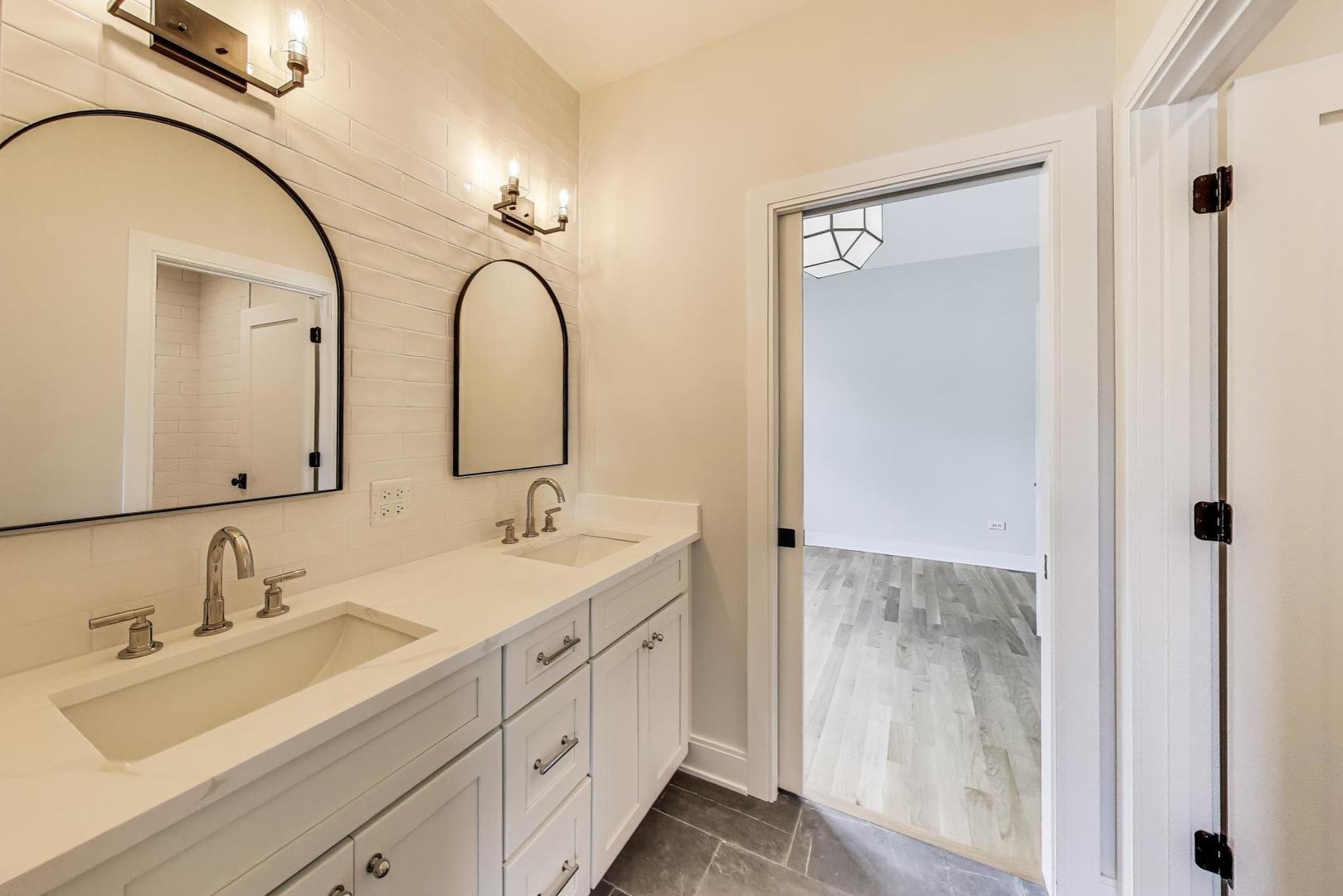 116 Oxford Avenue Clarendon Hills, IL 60514 - Photo 33 of 49