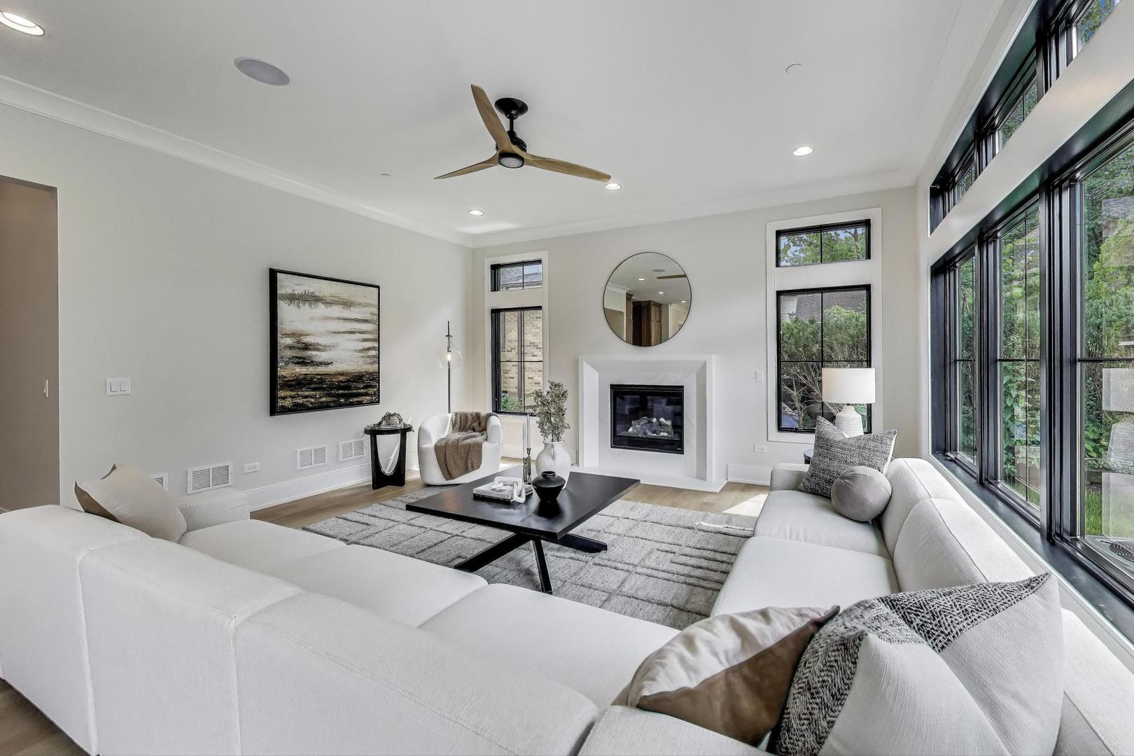 116 Oxford Avenue Clarendon Hills, IL 60514 - Photo 4 of 49