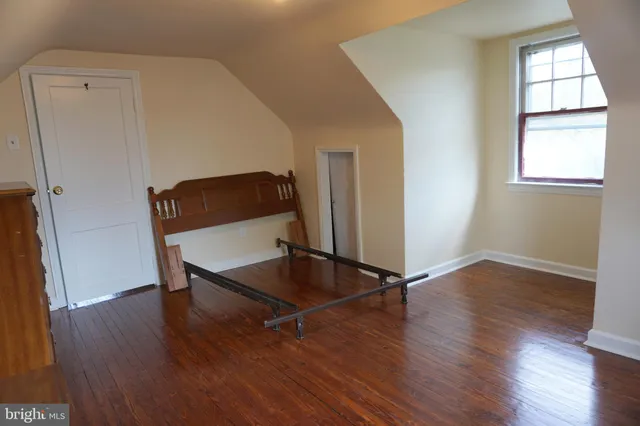 $2,500 | 190 Somerset Street, Ewing, NJ 08638