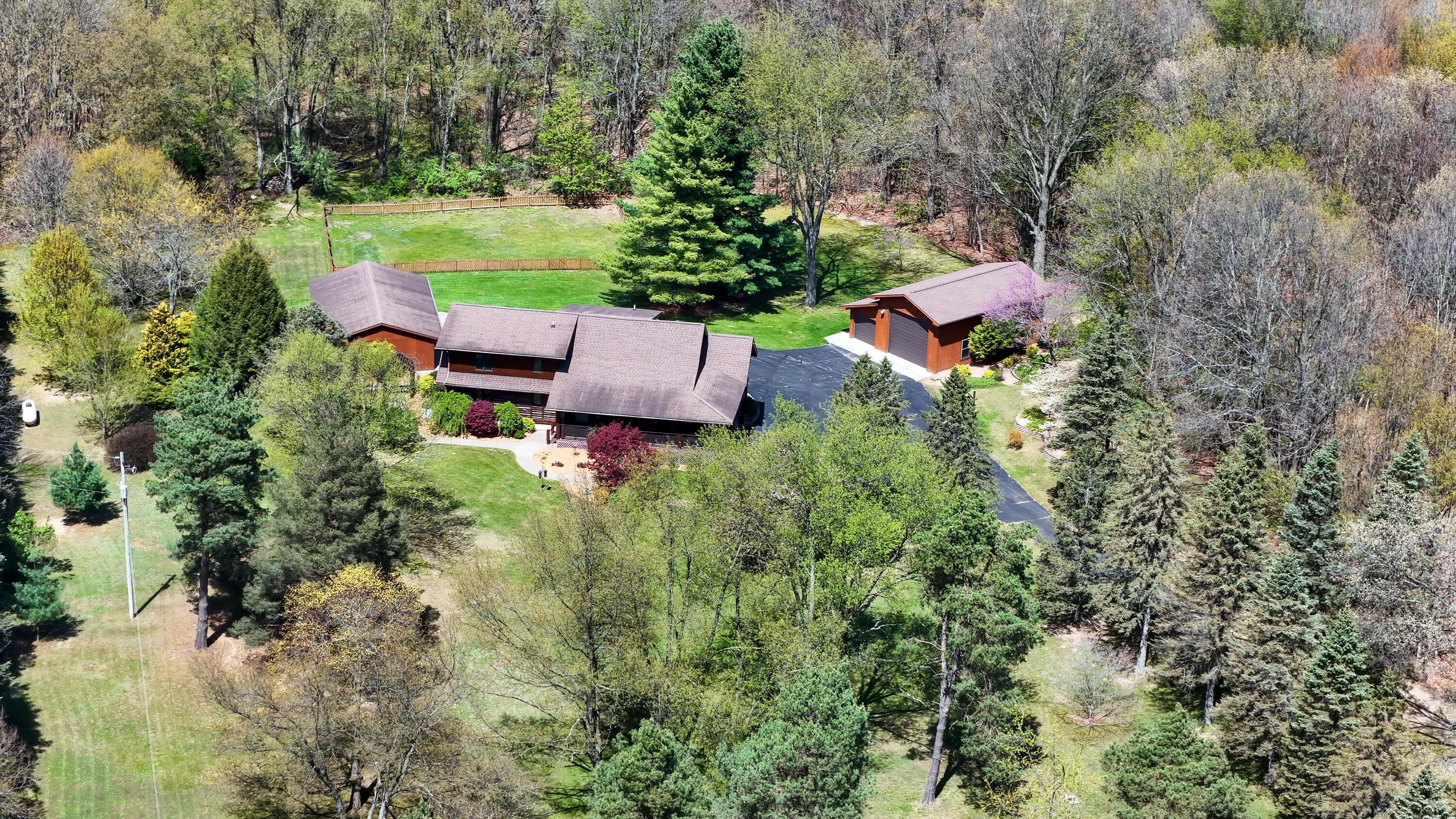 10189 I-Drive South Ceresco, MI 49033 - Photo 42 of 46 DJI_20260426143226_0014_E