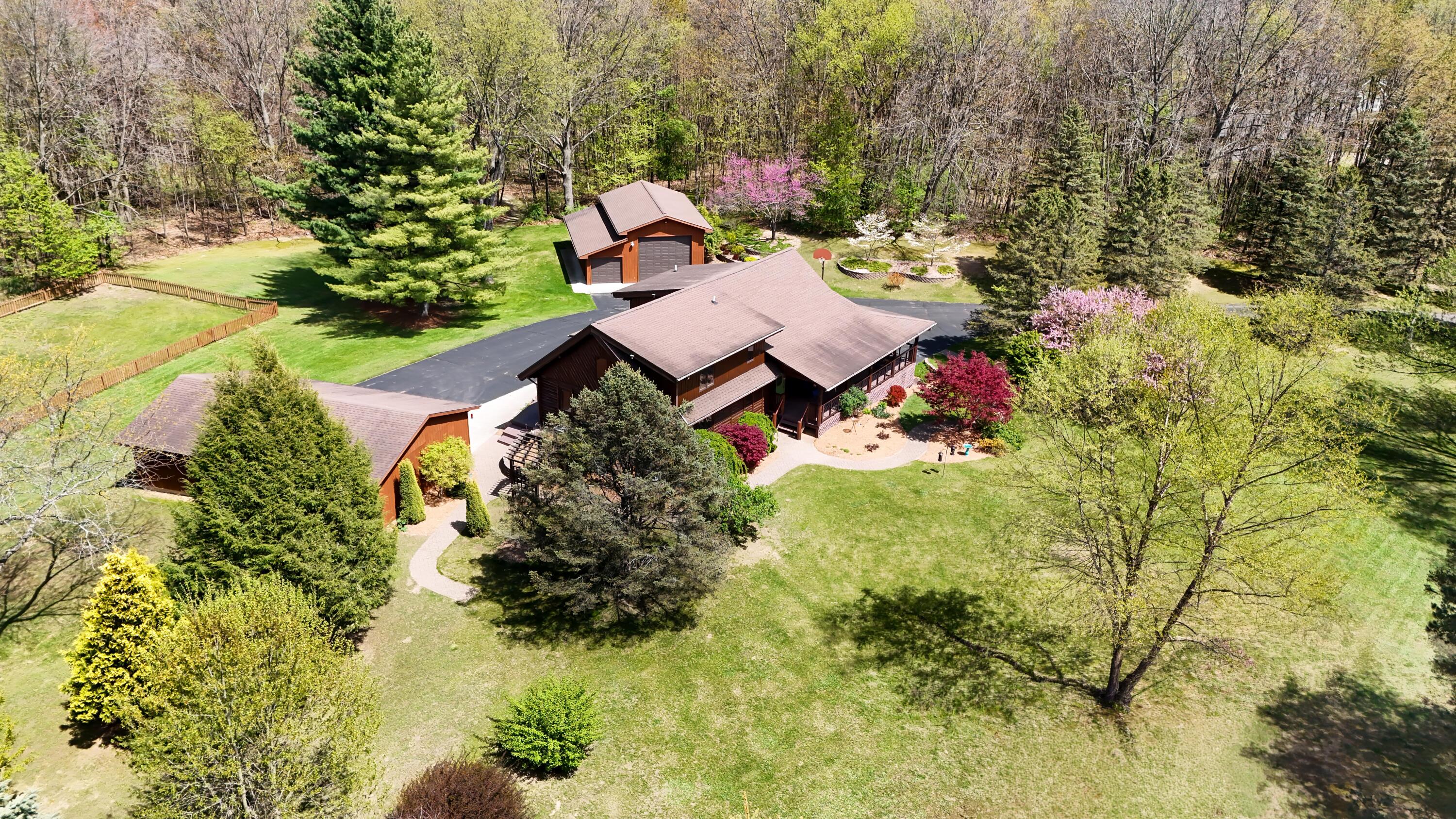 10189 I-Drive South Ceresco, MI 49033 - Photo 43 of 46 DJI_20260426143358_0025_E1