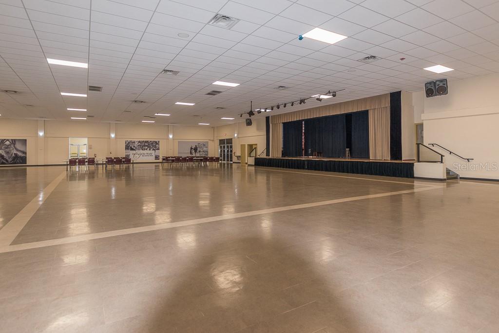 2310 Denmark Street, Unit 46 Clearwater, FL 33763 - Photo 41 of 44 a view of a room with gym equipment