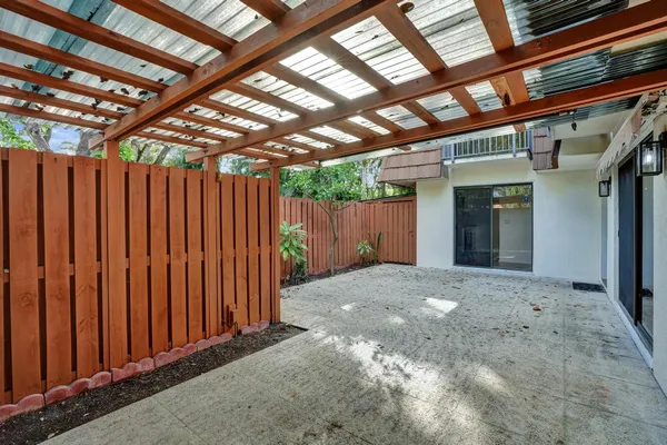 $2,999 | 9111 Southwest 20th Street, Unit A, Fort Lauderdale, FL 33324