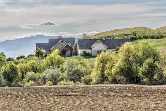 $1,395,000 | 1179 Pleasant View Drive, Weiser, ID 83672