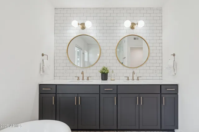 $4,000 | 2310 North 11th Street, Phoenix, AZ 85006